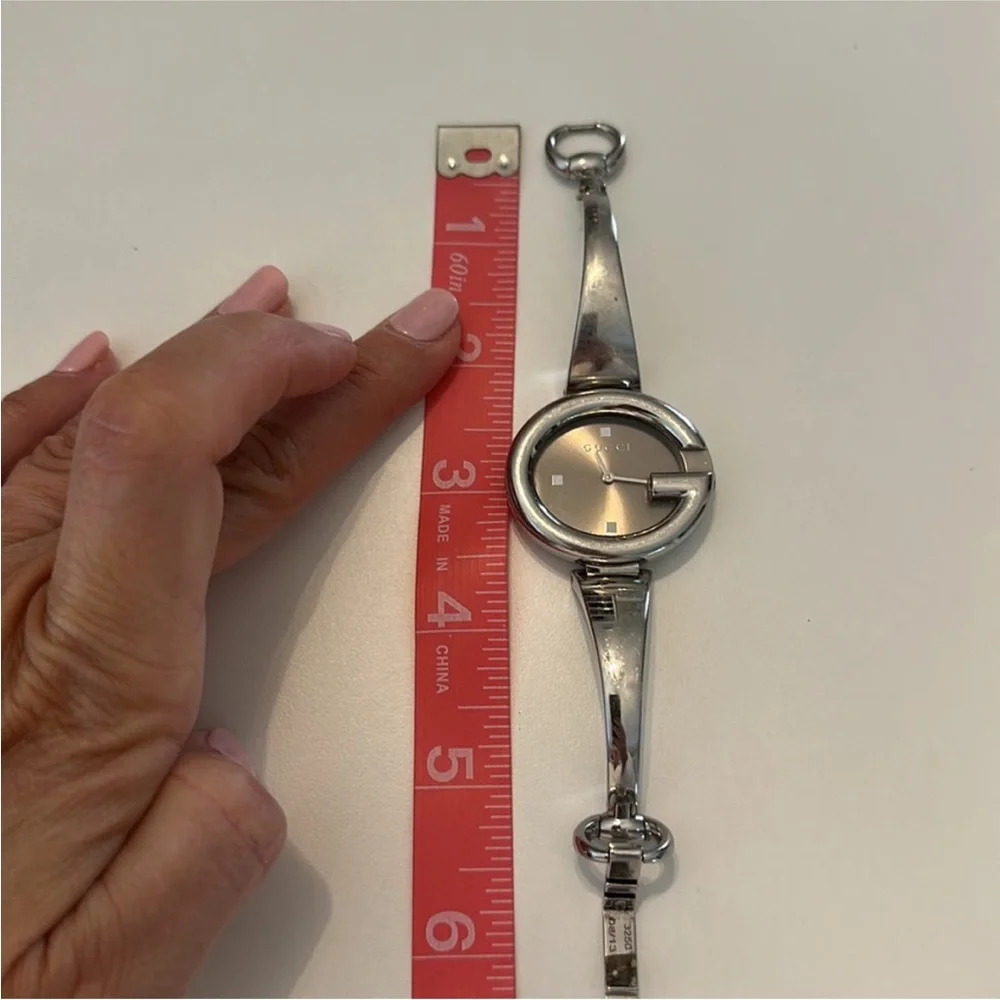 Gucci Watch - Picture 6 of 6